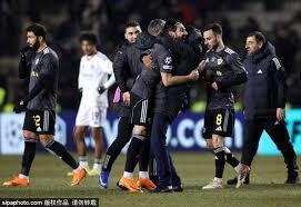 【日职】阿部慎之助吁尽早开打高潮系列赛 批「空窗期太长、球迷热度会冷掉」｜日本职棒